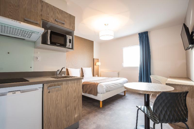 Aparthotel Adagio Access Saint Nazaire Esterno foto